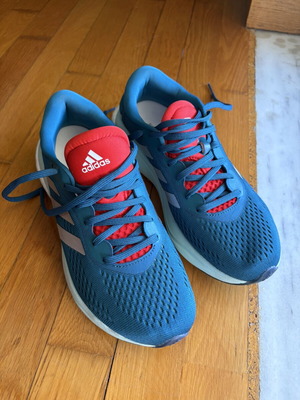 Adidas Supernova running shoes size 40 like new, blue and red