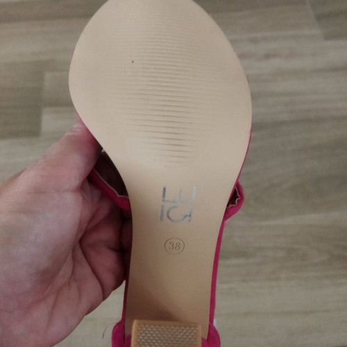 Luigi fuchsia sandals new, size 38, platform style