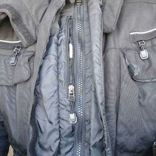 Motorcycle jacket like new, size L, double fastening, elbow, shoulder, back protection, handsfree, many pockets