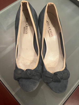 Askaridis women's shoes used, suede with bow and 6.5 cm heel
