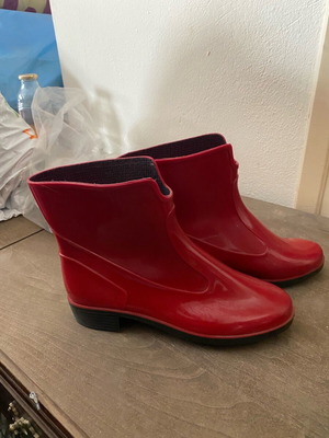 Red galoshes like new, size 36, unworn
