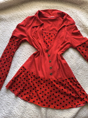 Long-sleeve blouse like new, red multicolor, elastic