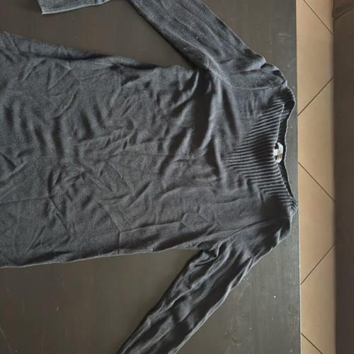 Gap black knitted dress like new with rib detail neckline