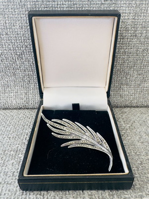 Vintage Cypriot 925 Silver Marcasite Feather Brooch Pin like new