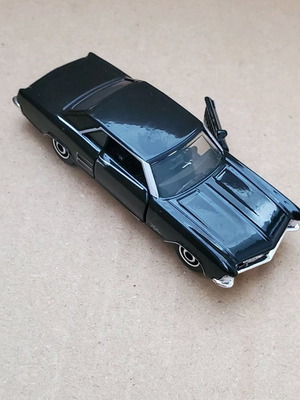 Matchbox Buick Rivera με κινούμενα μέρη σαν καινούργιο