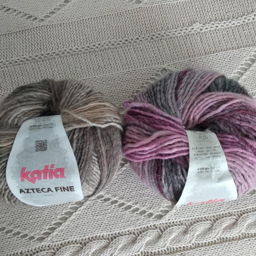 Knitting yarn new, set of 2 skeins