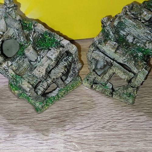 Decorative aquarium ship used with holes, two pieces
