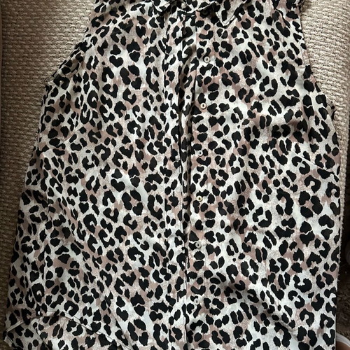 H&M Leopard Shirt like new size L/XL