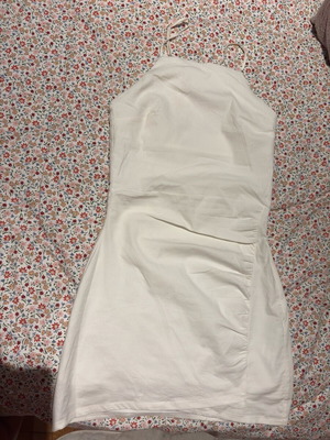Bershka mini λευκό φόρεμα σαν καινούργιο, ελαστικό