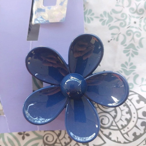 Hair clip set new, beige and blue