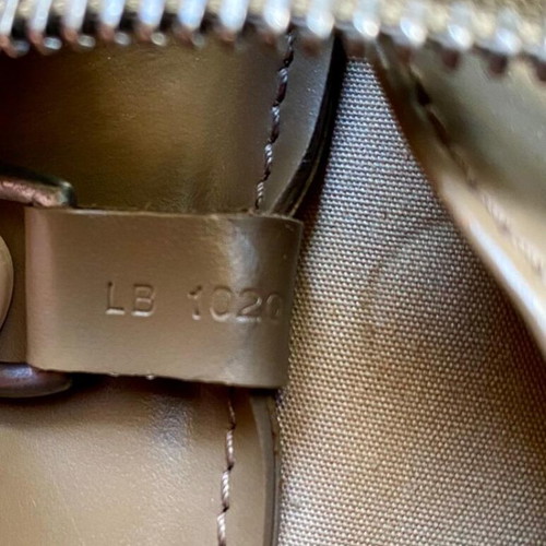 Louis Vuitton hand croisette shoulder bag like new