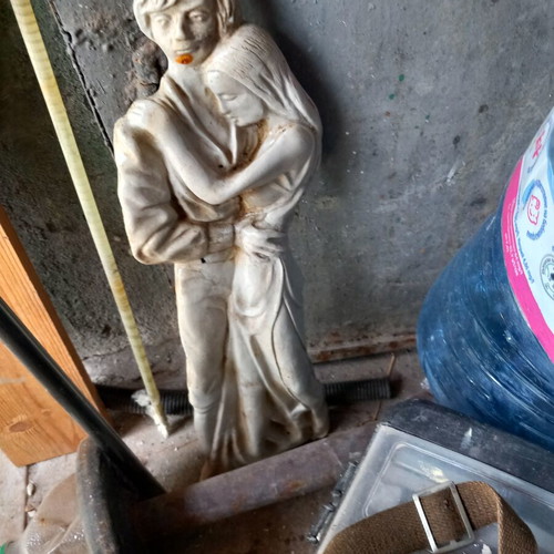 Statue of Two Lovers new, gypsum casting