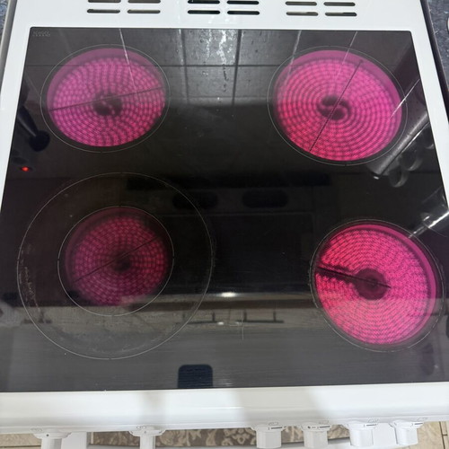 Davoline kitchen stove with ceramic hob like new