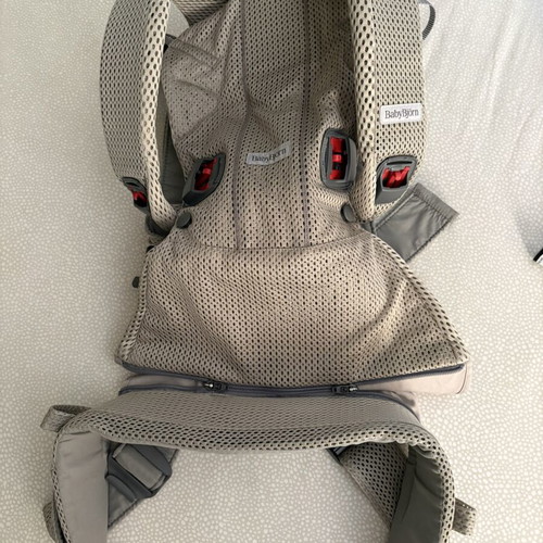 Babybjorn One Mesh baby carrier beige like new