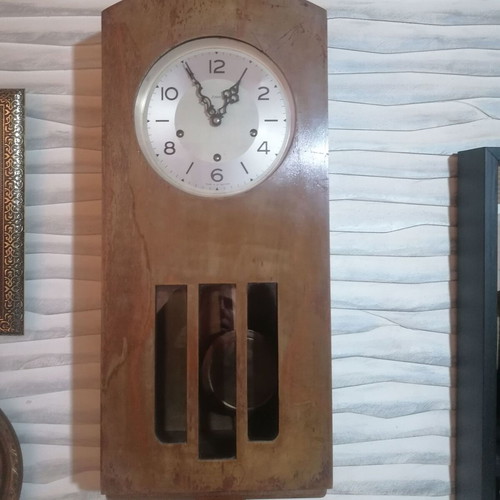 Enfield wall clock used with pendulum mechanism