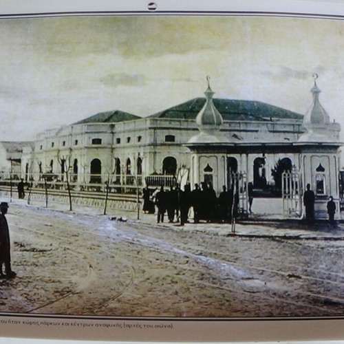 Collectible 2003 calendar with old Thessaloniki photos like new