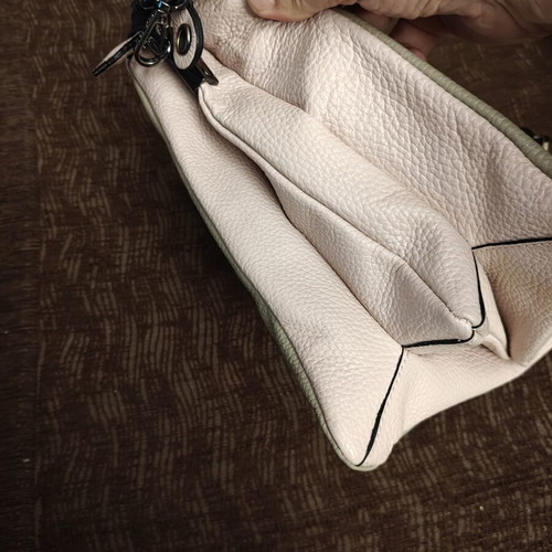 Gabs shoulder bag like new, beige leather with dust bag