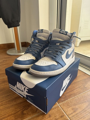 Nike Air Jordan 1 High OG True Blue αθλητικά παπούτσια σαν καινούργια, μέγεθος 44