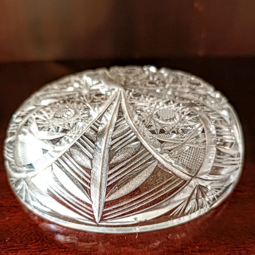 Crystal fondue bowl used with lid and carving