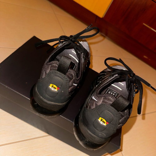 Nike Vapormax Plus like new, black and blue, size 41