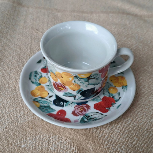 Vintage Fena Porzellan cup and saucer like new, porcelain