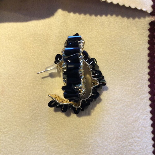 Bracelet and earrings set made of steel and crystals like new