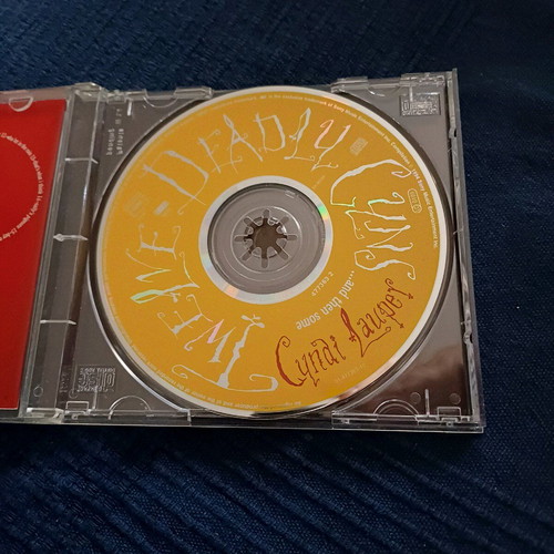 The Best Of Cyndi Lauper CD album like new, pop