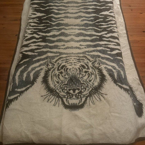 Vintage blanket, 1.07m x 1.44m