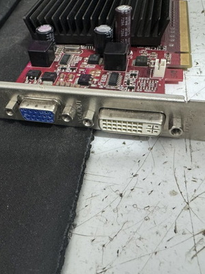 Palit nVidia GT210 512MB κάρτα γραφικών μεταχειρισμένη, non UEFI