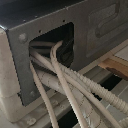 Ceiling-Floor Air Conditioner 12000 BTU used, with remote control