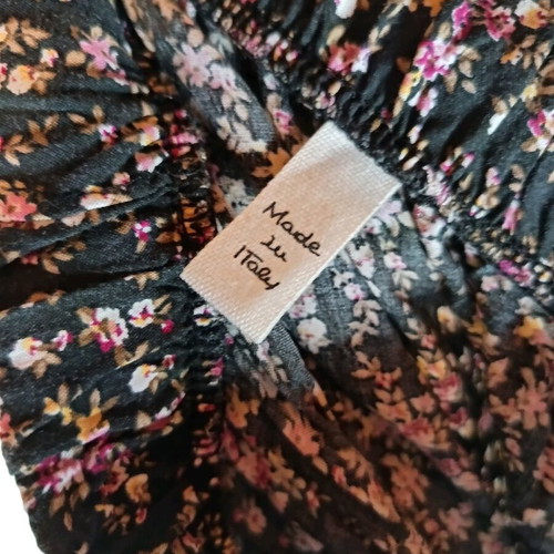 Floral midi skirt S/M new with buttons and slit
