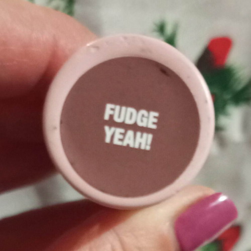 H&M Matte Lipstick Fudge Yeah! Like New with Gift Lip Liner