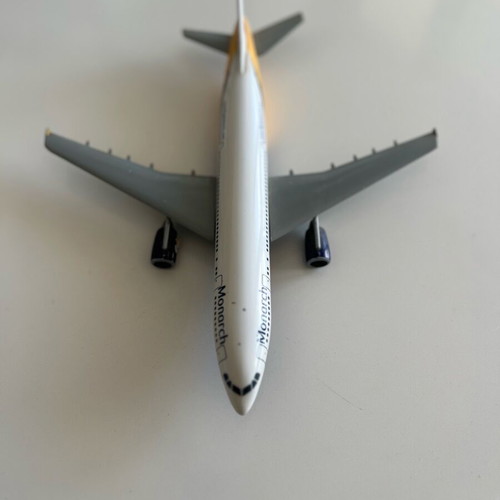 Airplane figure used, static