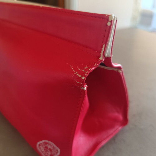 Makeup bags used, set of 3 with Shiseido, Body Shop and Apivita