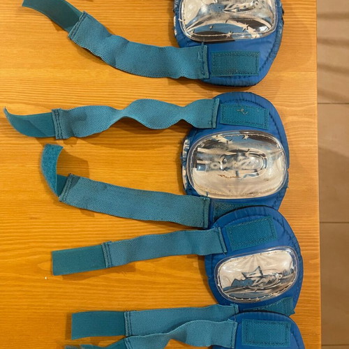 Protective pads for knees and elbows used, for boys 4-7 years