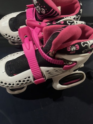 Adjustable roller skates size 31-33