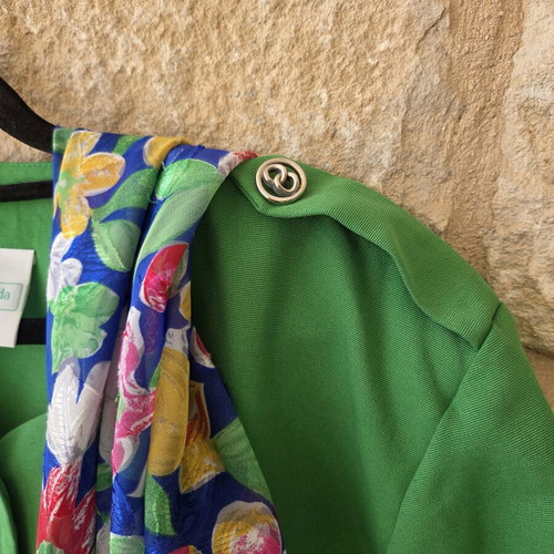 Canda Vintage 80s 90s Short Sleeve Blazer with Scarf used, green