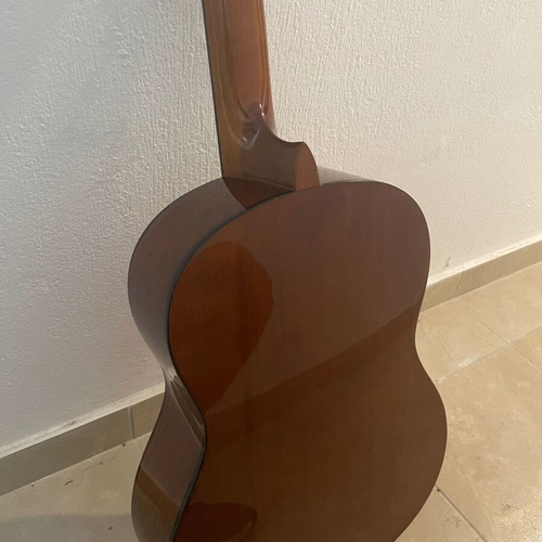 Fender CG-4 Classical Guitar like new with case