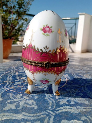 Porcelain egg quality Limoges