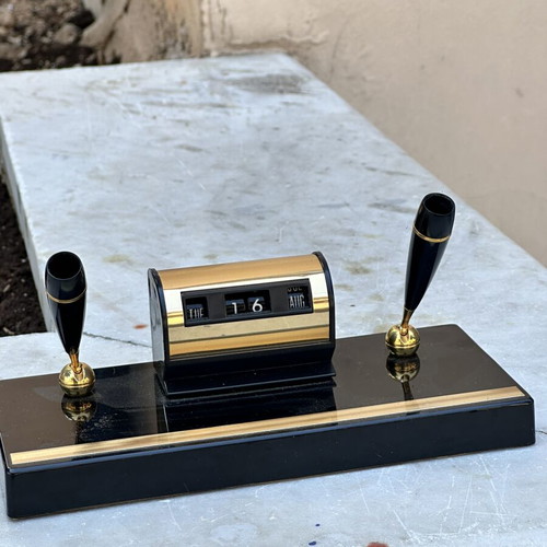 Vintage desk set with perpetual calendar and 2 pens, used, black and gold