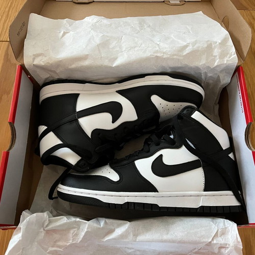Nike Dunk Panda sneakers new, size 40.5, black and white