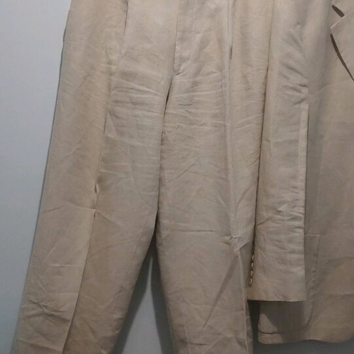Prince Oliver men's suit used, size 52, beige