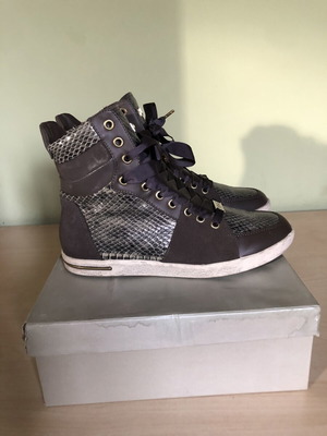 Liu Jo leather women's sneakers like new, size 39, dark purple and green