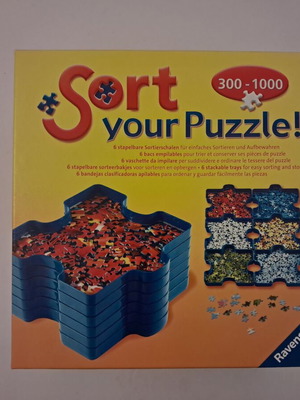 Sort Your Puzzle accessory like new, Ravensburger, 6 blue trays