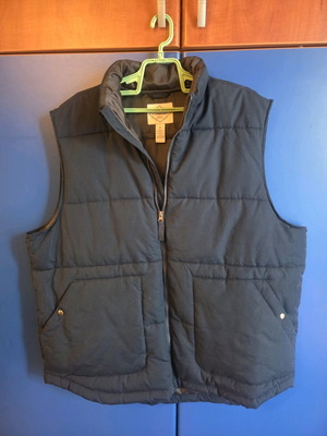 St. John's Bay men's puffer vest like new, XXL