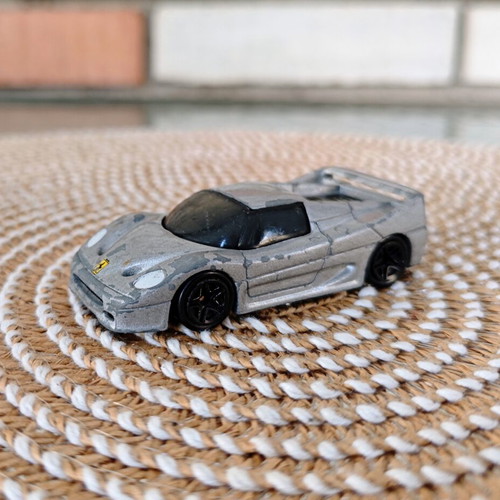 Matchbox Ferrari F50 1995 diecast car used, scale 1:59 by Mattel