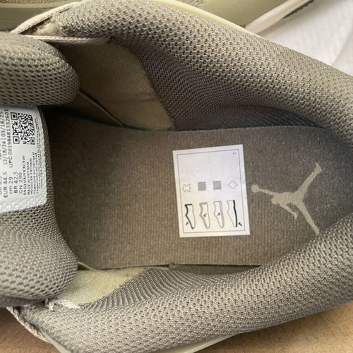Nike Jordan Flight Origin 4 sneakers, olive, size 44.5 EUR