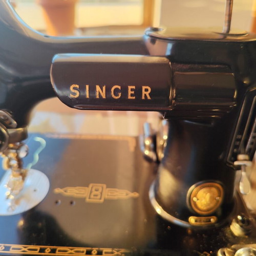 Singer Featherweight 221 sewing machine