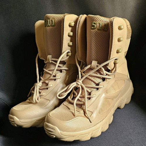 Hunting boots new, sand color, size 39, for fishing and camping