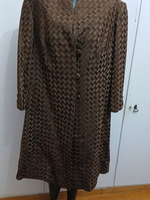 Women's coat like new, brown, hand-sewn, size XL